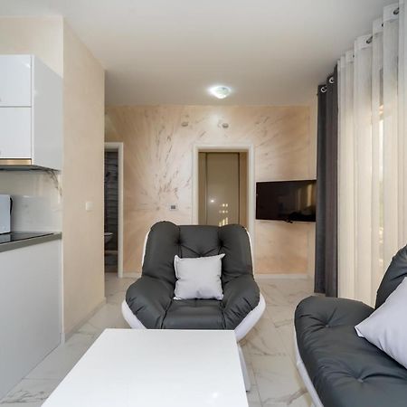 Apartamento Kaom Lux Dobra Voda Exterior foto